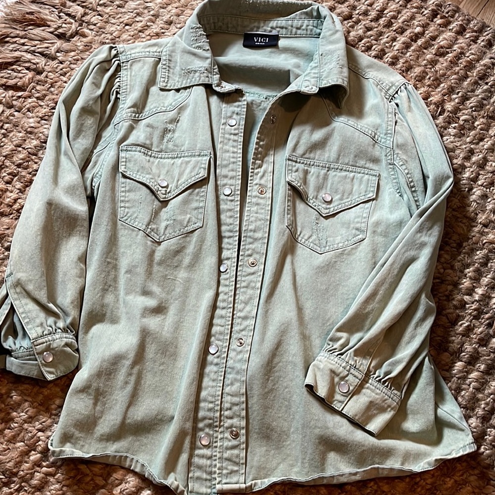 Pearl snap shirt